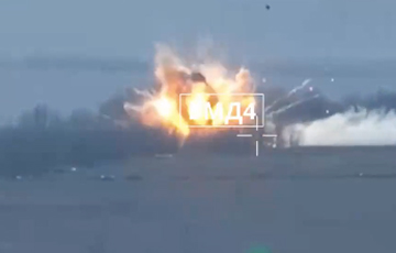Вежа расейскай БМД-4 паляцела ў паветра пасля ўдару дрона