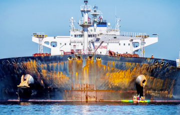 Reuters: Габон готов расправиться с нефтяным флотом РФ