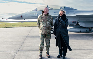 Бельгія вылучыла два самалёты і 50 салдатаў для навучання ўкраінцаў на F-16 у Даніі