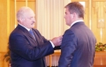 Бизнесмен из топ-50, у которого есть орден от Лукашенко, тайно избавился от своего бизнеса