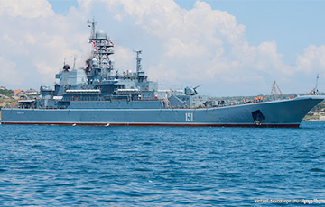 Defense Express: В Черном море осталось только семь десантных кораблей РФ