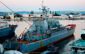 Ukrainian Forces Deal Neptune Missile Strike On Russian Konstantin Olshansky Warship