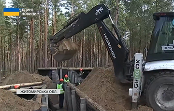 Ukraine Building Defense System On Border With Belarus 24/7