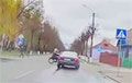 Автомобилист и мопедист не смогли разъехаться на одном из перекрестков в Бобруйске