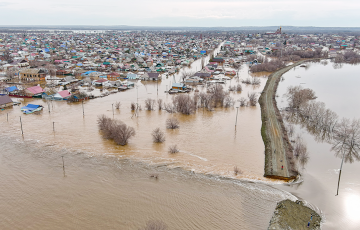 Тэрміновая эвакуацыя: паводка дабралася да Цюменскай вобласці