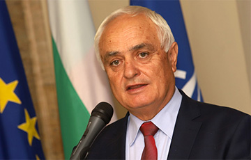 Новый министр обороны Болгарии пообещал ускорить предоставление военной помощи Украине