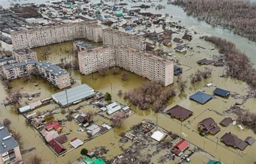 Города уходят под воду под звуки сирены: «кара небесная» накрыла Россию
