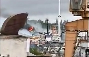 Ракеты поразили российский корабль в бухте Севастополя