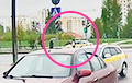 В Гродно водитель такси проехала сквозь толпу пешеходов