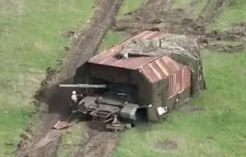 Российский «танк-черепаха» стал легкой целью для ВСУ