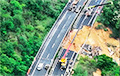 На юге Китая обрушилась скоростная автомагистраль