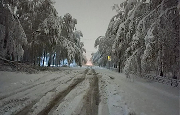Снежный апокалипсис в РФ: в Свердловской области 30-километровая пробка стоит вторые сутки