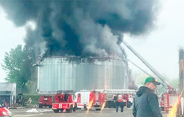 'There, Guys, Seventh Fly-In Burning'