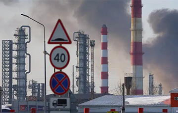 Дроны уничтожают крупнейший НПЗ «Лукойла» в России