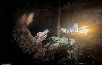 Фотофакт: пилот аэроразведки полка Калиновского выполняет боевую задачу во время прилетов