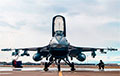 Аэрадром «Энгельс» знішчаць дарэшты: эксперт адзначыў прыкметы блізкай пастаўкі F-16 ва Украіну