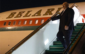 Лукашенко полетел в страну, через которую отмывал деньги