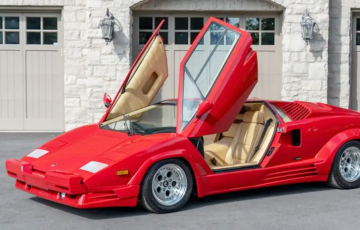 Легендарная капсула времени: в Канаде нашли Lamborghini Countach в идеальном состоянии
