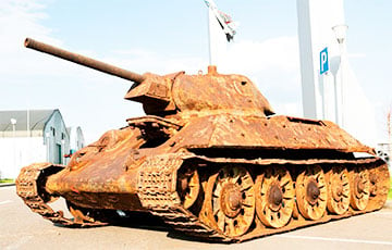 Из России в Беларусь перебросили танки Т-34