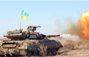 Ukrainian Military Destroy Occupiers‘ Tank On Russian Territory