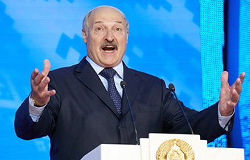 Лукашенко: В Петриковском районе люди просили у меня хлеба