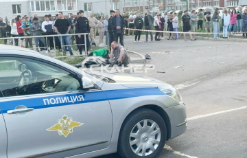 В российском Благовещенске автомобиль въехал в прохожих