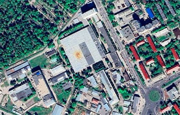 БПЛА атаковали крупнейший завод электроники и воинскую часть в Брянске