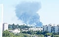 На военной авиабазе в Курске вспыхнул масштабный пожар