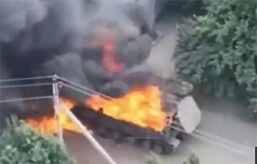 Российский самоходный миномет «Тюльпан» мощно сдетанировал после попадания украинского дрона
