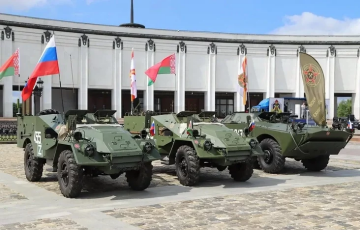 Russian Armored March Will Cross Belarus