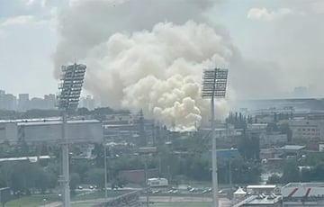 В российском Екатеринбурге вспыхнул пожар на «Уралтрансмаше»