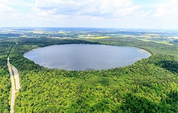 Одно из самых чистых озер Беларуси закрыли для купания