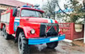В Ивановском районе спасатели достали змею из дивана