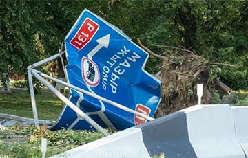 Ураган на Гомельшчыне знёс блізу 700 дарожных знакаў