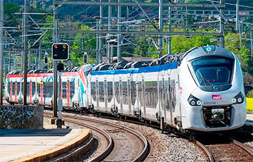 Франция не исключает иностранной причастности к диверсии на железной дороге