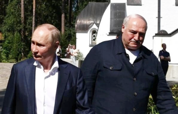 Why Did Putin's Press Service Publish Shocking Photos Of Lukashenka?