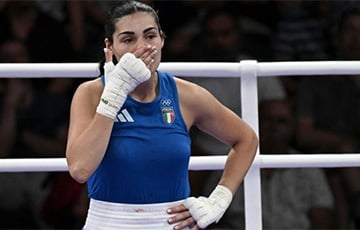 На Олимпиаде боксерша снялась с боя против провалившей гендерный тест соперницы