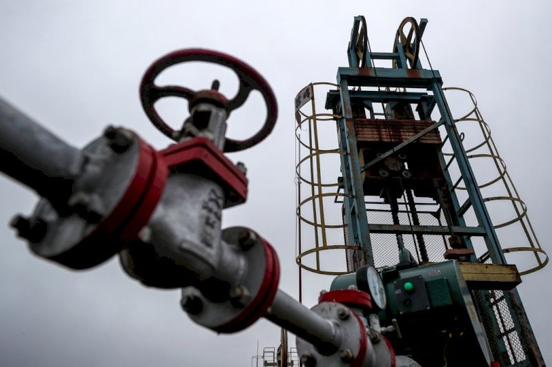 Bloomberg: Бурение нефтяных скважин в России сократилось