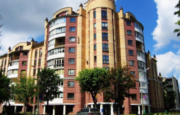 Как Брестский облисполком тратит сотни тысяч рублей на арендные квартиры в элитном доме