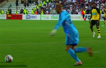 Вратарь армянского клуба забил гол ударом от своих ворот в Лиге конференций