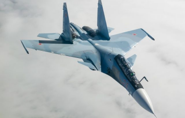 Ukrainian Defence Inteligence Destroyes Russian Su-30SM Fighter Jet Over The Black Sea Using MANPADS