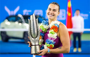 Соболенко стала чемпионкой турнира WTA-1000 в Ухане