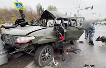 Car Explodes In Center Of Luhansk