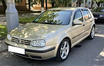 У Магілёве прадаюць 23-гадовы VW Golf 4 за $9 тысячаў