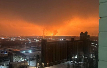 Transneft Oil Depot Burning In Bryansk Due To Drone Attack