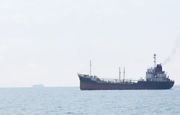 Еще один российский танкер подал сигнал бедствия в Черном море