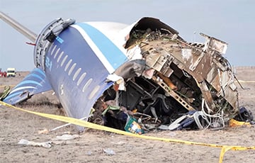 Самолет Azerbaijan Airlines сбила российская ПВО над военными объектами: новые доказательства