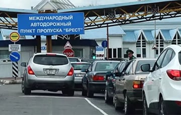 Очередь легковых авто на выезд в Польшу приближается к 1000 и продолжает расти