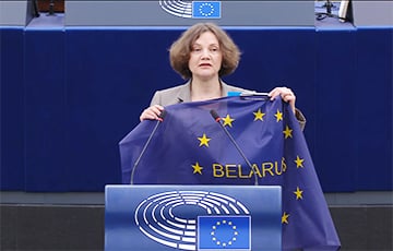 Полина Шарендо-Панасюк выступила в Европарламенте