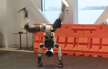 Робота Boston Dynamics научили танцевать брейк-данс